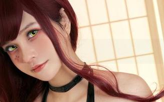忽然冒出来的Azami——¡无圣光泳池里的美图启示录!