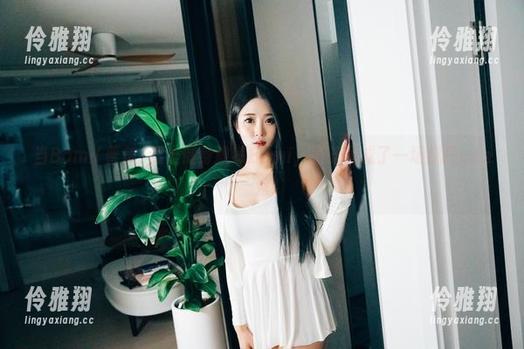 当Bomi(普美)遇上健身教练Bomi，图册竟成了一场疯狂cos秀