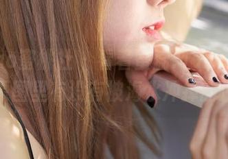 MiiTao蜜桃社 - 看着蜜蕊Mary的比基尼，原图里有没有被海水冲掉的沙子？