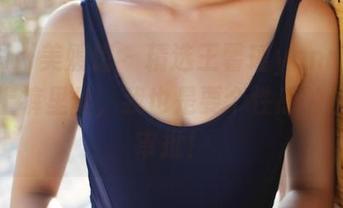 MyGirl美媛馆 - 精选王馨瑶yanni作品：穿上裤里丝，我也是要个性感的洗手间审批！