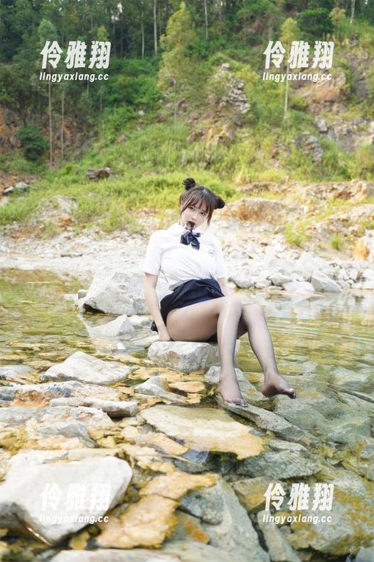 Tina很妖孽呀的JK套图：不说太多，资源自有高清感！