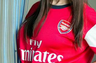 TuiGirl推女郎 - 看！赵惟依的高跟鞋写真，这姿势，膝盖好痛…
