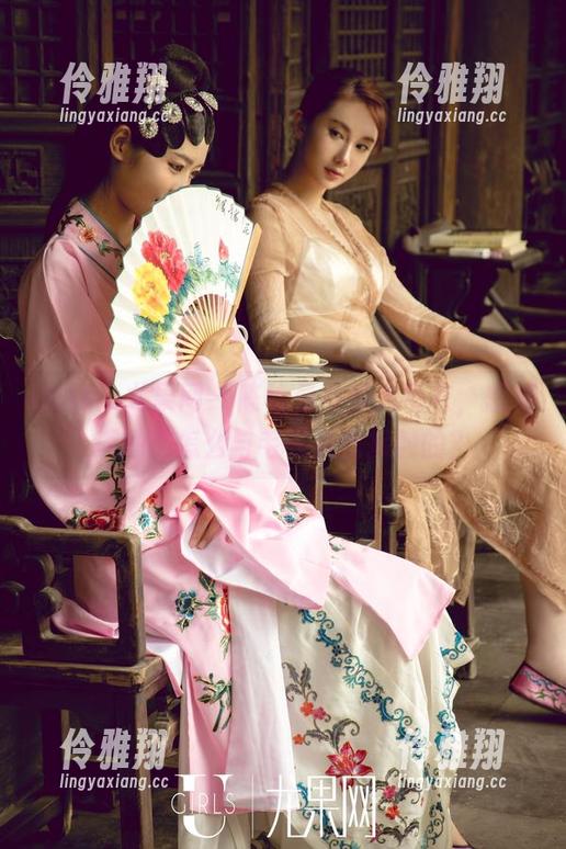 UGirls尤果网 - 陈怡曼在线秀毛衣，想知道她是怎么与毛衣亲密接触的？