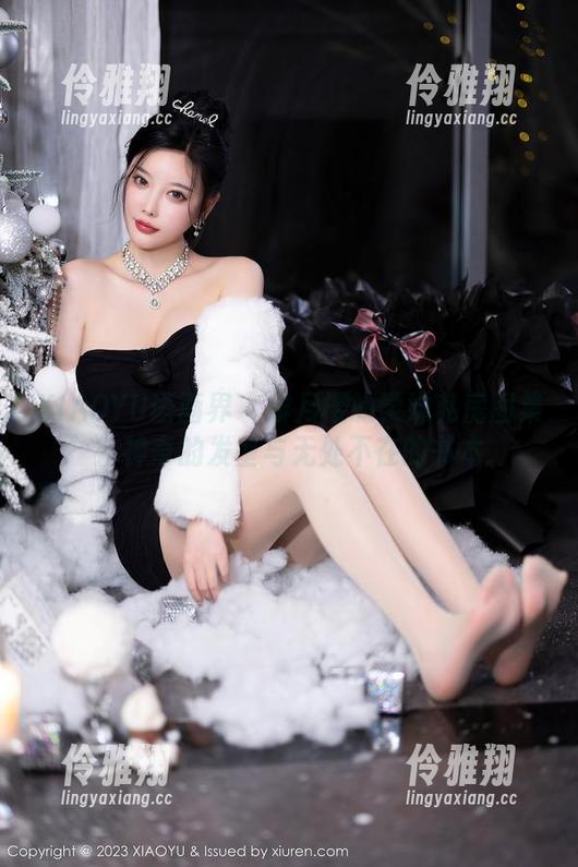 XIAOYU语画界 - 绯月樱的学妹私房图集：神奇的发型与无处不在的书本