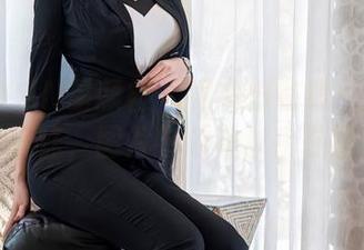 XINGYAN星颜社 - 黄寒娜在线：新一轮可爱轰炸，图片中的她似乎在撒娇。