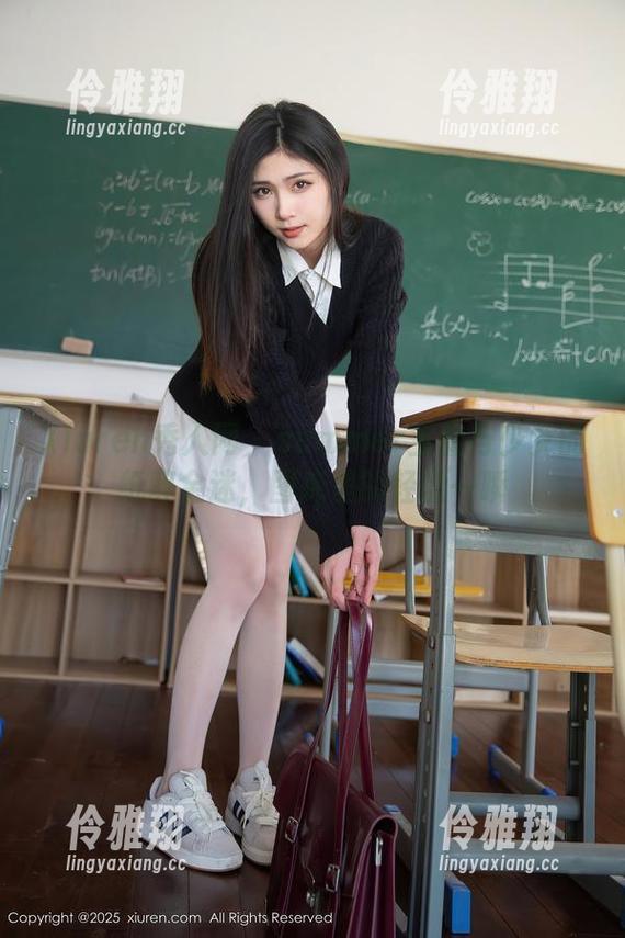 Xiuren秀人网-summer宝宝 Xiuren秀人网 - summer宝宝与少女的纸醉金迷,图库里的轻盈一瞬