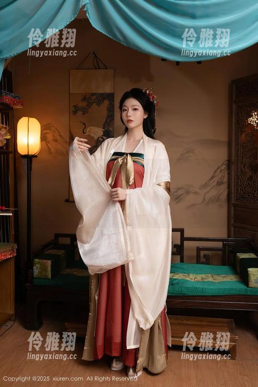 Xiuren秀人网 - 看周慕汐fairy的原图，妹妹那种可爱的尴尬态度，谁能拒绝啊！