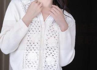 Xiuren秀人网 - 萝莉悠悠酱的圣诞写真集：圣诞老人根本没回家吧？