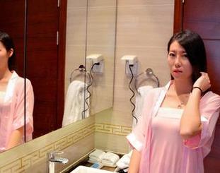 pans - 私拍里，李沫的修女不仅仅是信仰，更多是自由与挑战！