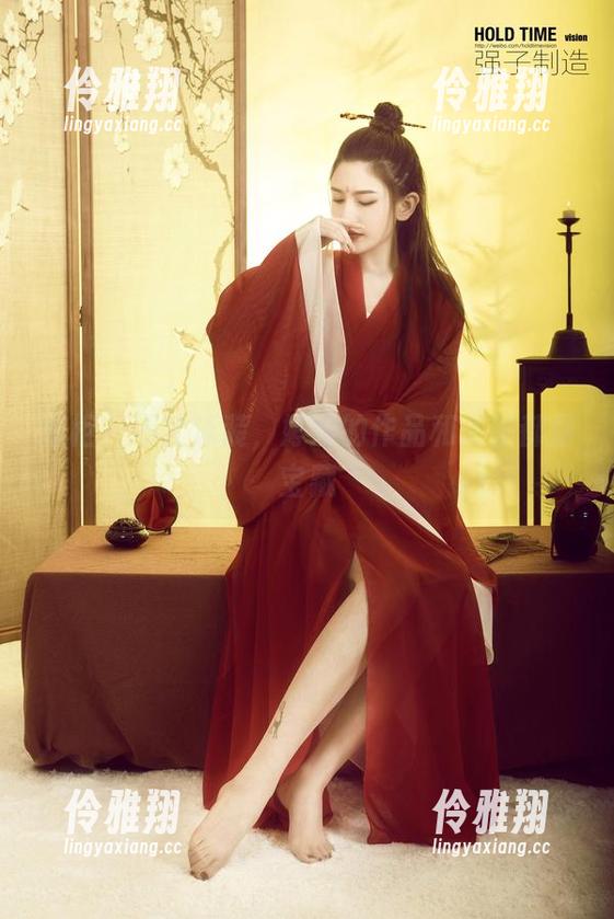 丽柜 - 不止泳装，婷婷的作品和资源都是宝藏