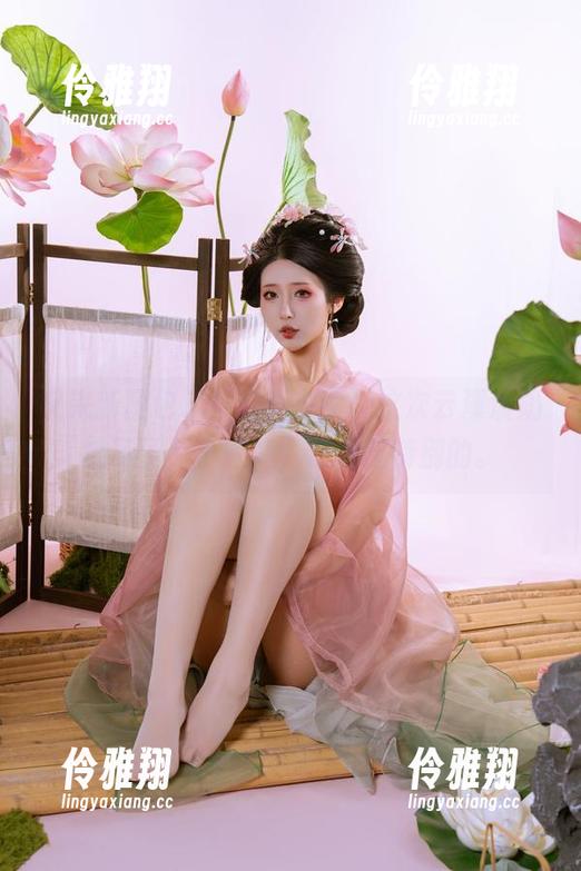 又来新图包了！油画少女，这次云溪溪奶桃玩了个小腔调，还是挺特别的。