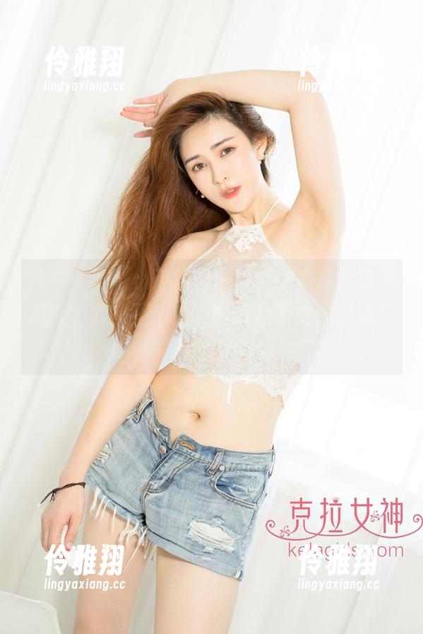 克拉女神 - 小芹黑丝写真新作上线，身为观众的我，不由想：今天是不是得穿点黑色了？