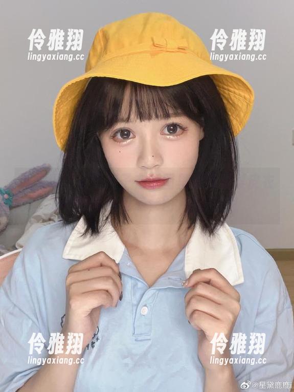 我发现千反田鹿子在原图里和英梨梨皮衣之间的化学反应，图片有点燃！