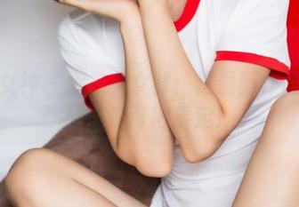 头条女神 - 娜露兔女郎：这最新作品评判标准你可得重定！