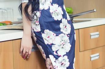头条女神 - 这里有阿依努尔瓦娅的修女合集，转身背影那么无所谓