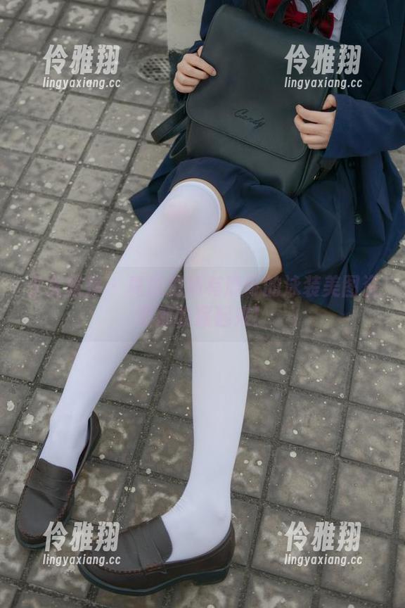 少女秩序 - 真想把所有鹿可的泳装美图资源都收藏起来！