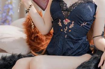 私房美图：屿鱼yukako和她的圣女形象，比我想象的更呆萌！