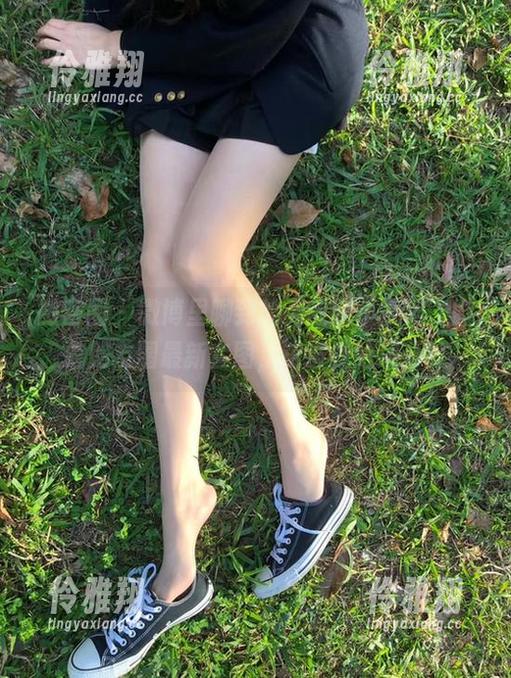 微密圈 - 微博里聊到的无敌哒小姨妈，微信朋友圈最新套图，这波我给满分！