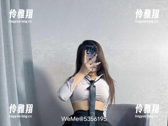 微密圈 - 夏日写真？而是桃沢樱呀的大牌原图！看得我想从热浪中跳出去。