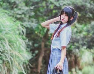 假装是海军，没事就发桜桃喵的水手服定制图。