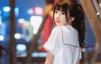 桜桃喵的花束自拍资源解析：花是美的，媚是啥意思？
