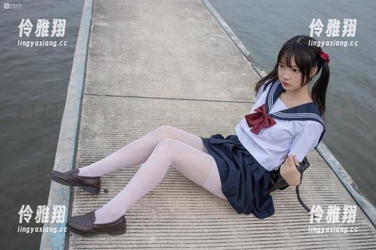 森萝财团-吸吸 森萝财团 - 吸吸的在线百褶裙合集,白丝少女在风中飘扬,来偷个看吧。