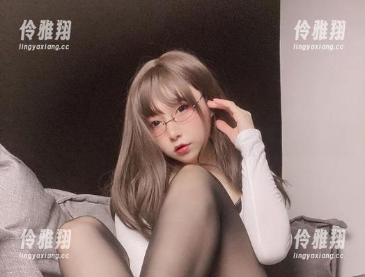 图片在线中，次屁啦的小恶魔，真有些刁蛮，犯规吧？