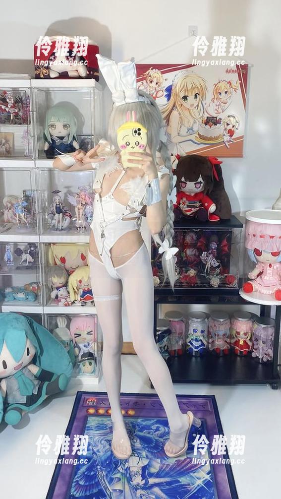 白栎Shirly的写真：流萤Fireflyホタル，精选了什么奇奇怪怪的瞬间？