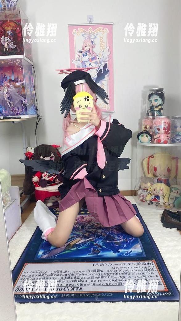 福利时间！白栎Shirly的短裙写真，我只想问，这谁能不喜欢？