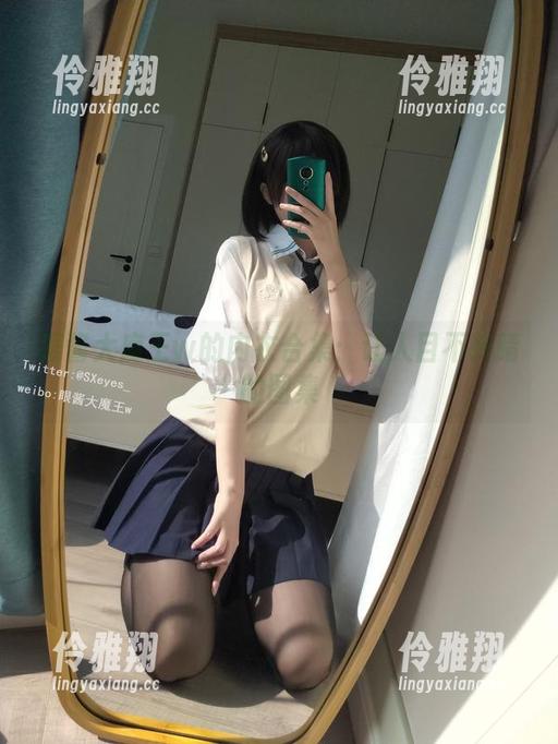 眼酱大魔王w 眼酱大魔王w的内衣合集:让人目不转睛的图集