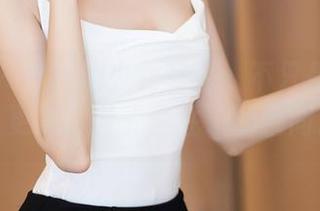 秀人网 - 利世的少女写真：不只是一组图，更像是时光停驻了的瞬间。