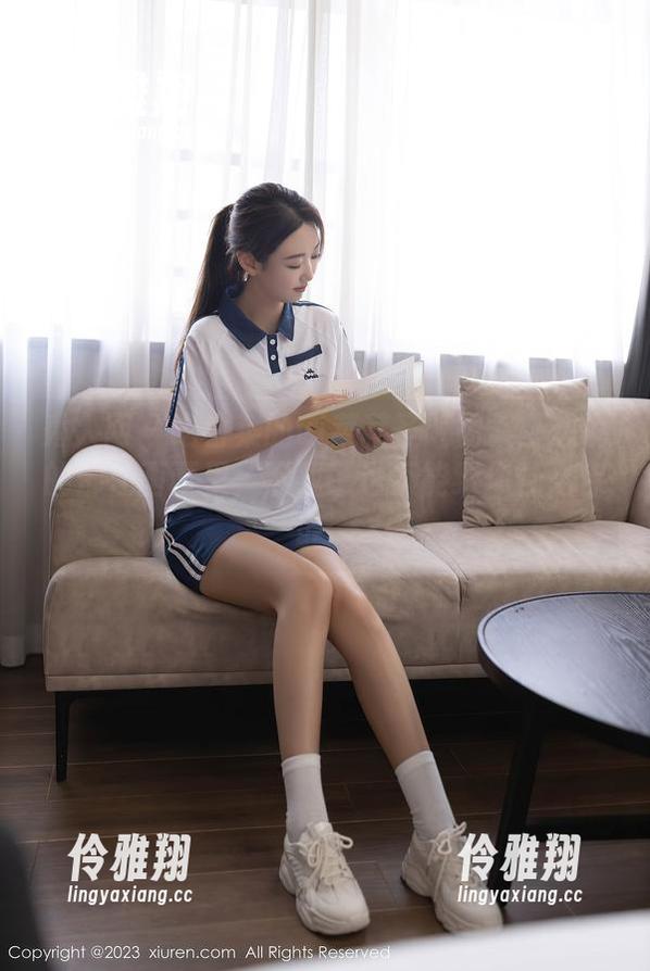 秀人网 - 吃白菜的vi菜菜圣诞图集：想说的都在画面里，下载了也不能给你什么保证。
