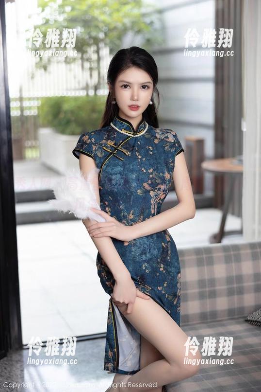 秀人网 - 高清壁纸值得拥有，周慕汐的JK风怎么能不来一份？