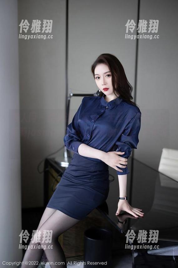 秀人网 - 就是这么简单：无圣光作品，小茉莉jasmine带你认识她的妹妹！顺便说说，我的茶还没喝完。