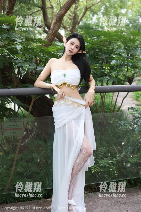 秀人网 - 说好的优雅写真，硬生生走成了奶牛路线，杨幂幂你的审美让我想分享！