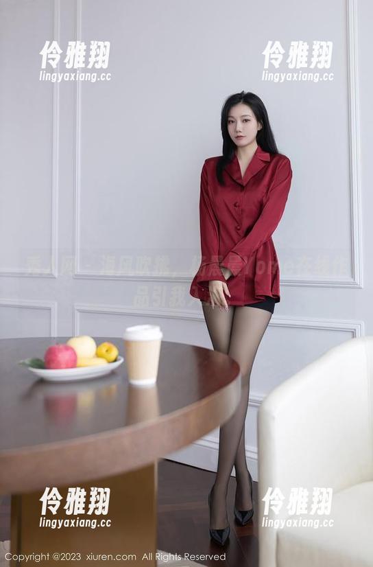 秀人网 - 海风吹拂，杨晨晨Yome在线作品引我入海。