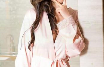秀人网 - 林乐一身着套装，高清照片流露出难以言说的时刻