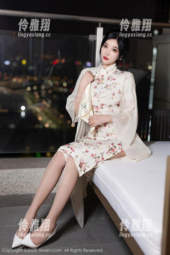 秀人网 - 白衬衫图包：沐沐baby你怎么一直穿成这样，受得了吗？