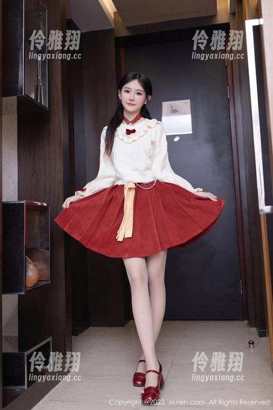 秀人网-白微Sera 秀人网 - 白微Sera长腿系列:图包从未如此让人手舞足蹈!
