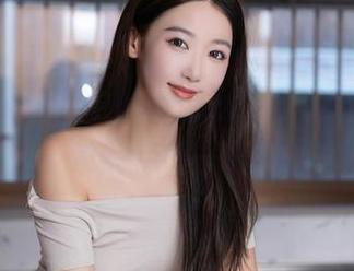 秀人网 - 图片中的诗诗kiki，浴室里的日常有点不一样呢