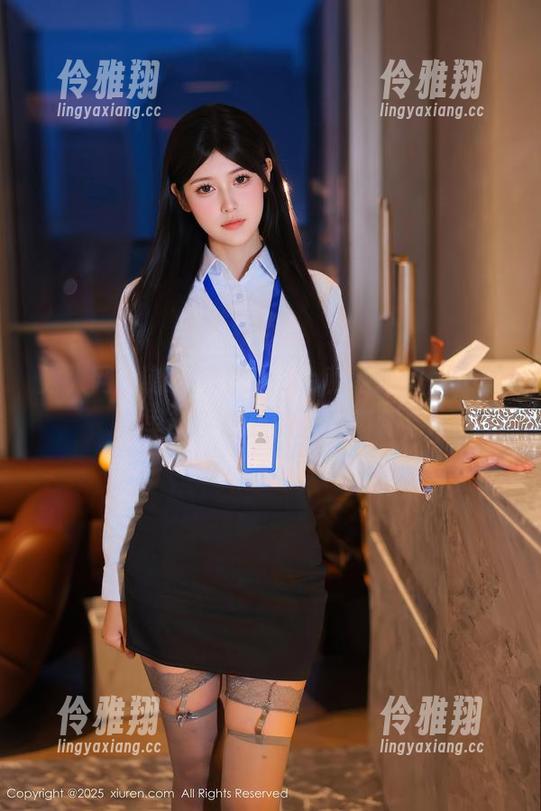 秀人网-趁热拿铁latte 秀人网 - 趁热拿铁latte和她的姐姐,写真里超乎想象的姐妹情怀!