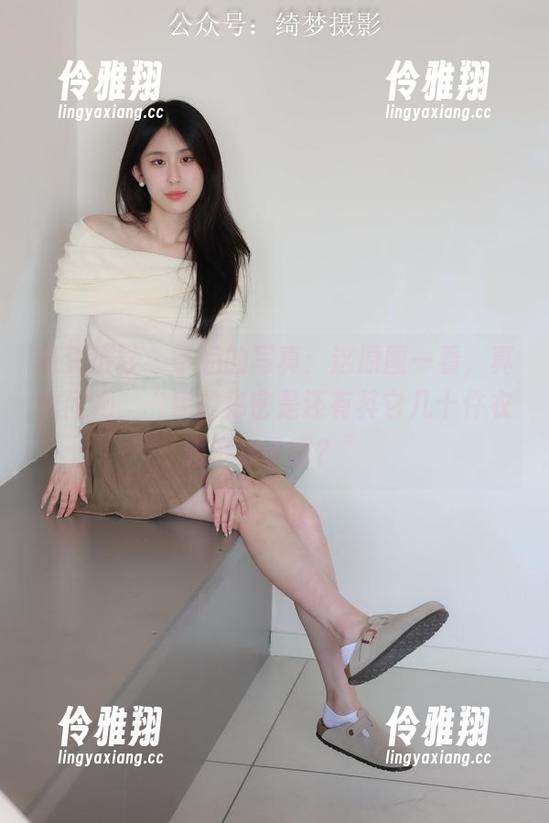 绮梦摄影 - 子涵的写真：这原图一看，真想问她，“你的秘密是还有其它几十件衣服没穿了吧？”