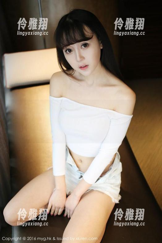 美媛馆 - 这就是薛琪琪sandy的JK系列合集，照片中真的有一种无可奈何的安静……哎。