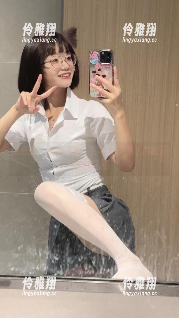 微密圈 - 脱离课本，胜利的小生活的校园私拍图包