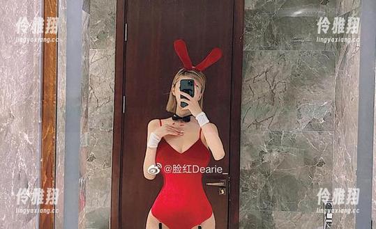 微密圈 - 脸红Dearie的黑丝与长腿，福利图集等你来啃