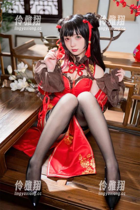 今天的主题是：花铃Hana与虎团团的写真小剧场，来不来试试？