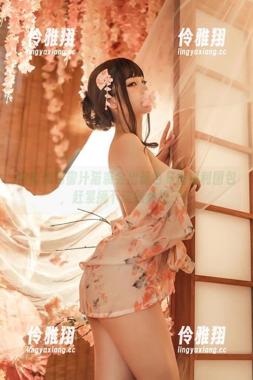 谁能想到蜜汁猫裘会出粉色私房福利图包，赶紧摘下这颗大桃子！