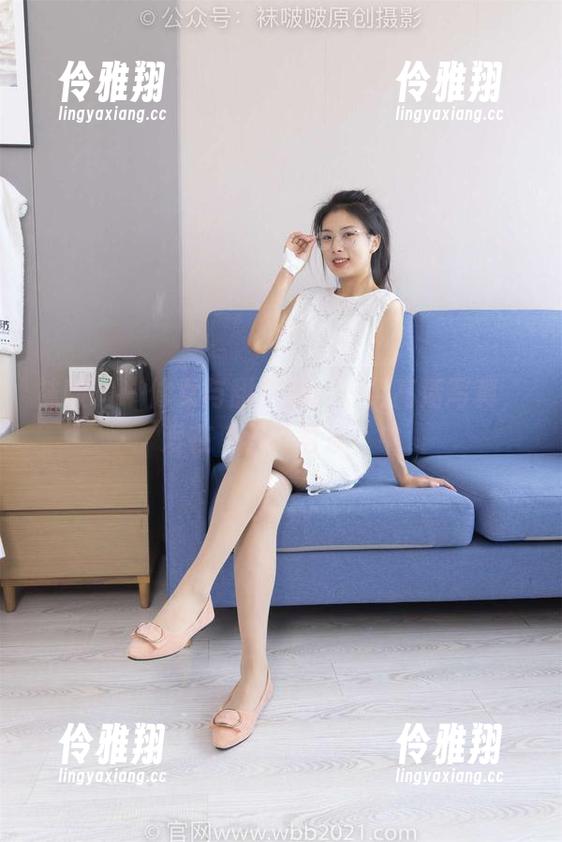 袜啵啵 - 修女与甜甜圈：一组高清写真，爱在“不合常规”中