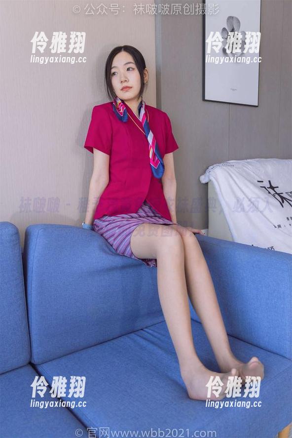 袜啵啵 - 稚予浅黄色短衣袜盛典，必须入围你的免费图册！