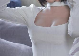 免费！西园寺南歌在黑色连体衣里抢镜，原图居然比我预想还要惊艳。